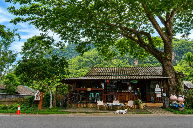 Hut Cafe’ at Chiang Dao Hut